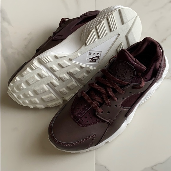 NWT Nike huarache run premium - Picture 7 of 8